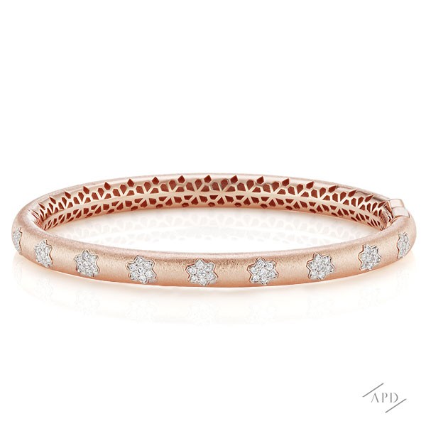 http://www.argylepinkdiamonds.us/upload/product/argylepinkdiamonds_ARGB13_01.jpg