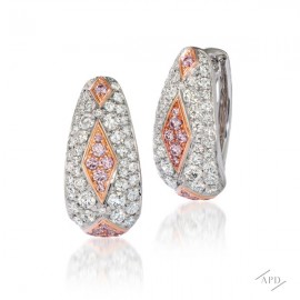 Argyle Motif Earrings